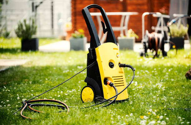 Best Pool Deck Cleaning in San Saba, TX